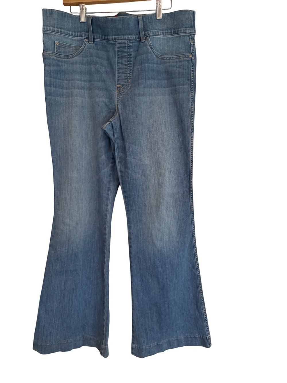 SPANX Vintage Indigo Flared High-Rise Jeans - Picture 4 of 9